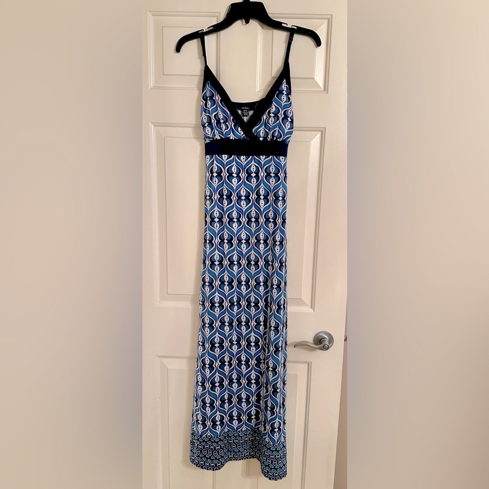 Elegant Blue Patterned Maxi Dress